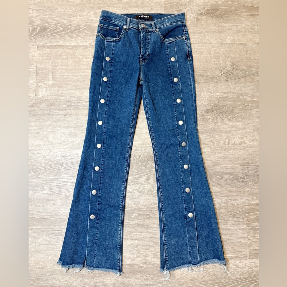 •EXPRESS• HIGH RISE BELL FLARE JEANS